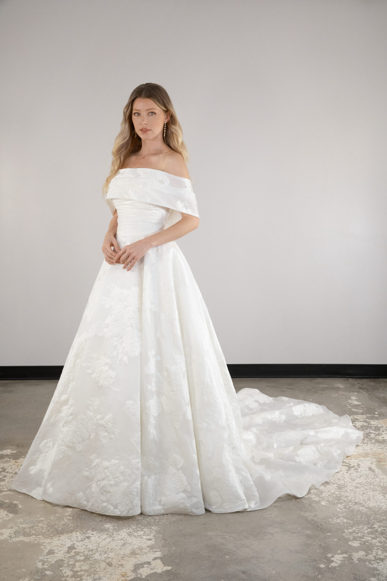 Essense Of Australia - D3971 - Wilkins Bridal